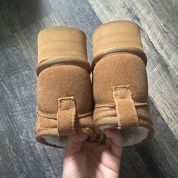 Cushionaire • Platform Booties • Tan / Chestnut Boots - Picture 13 of 15
